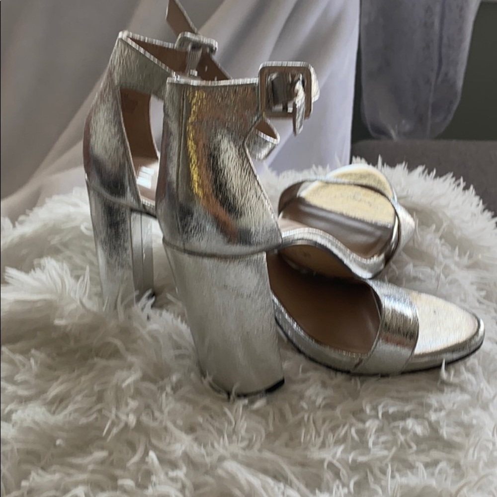 Mix no.6 4in heels, size 10.